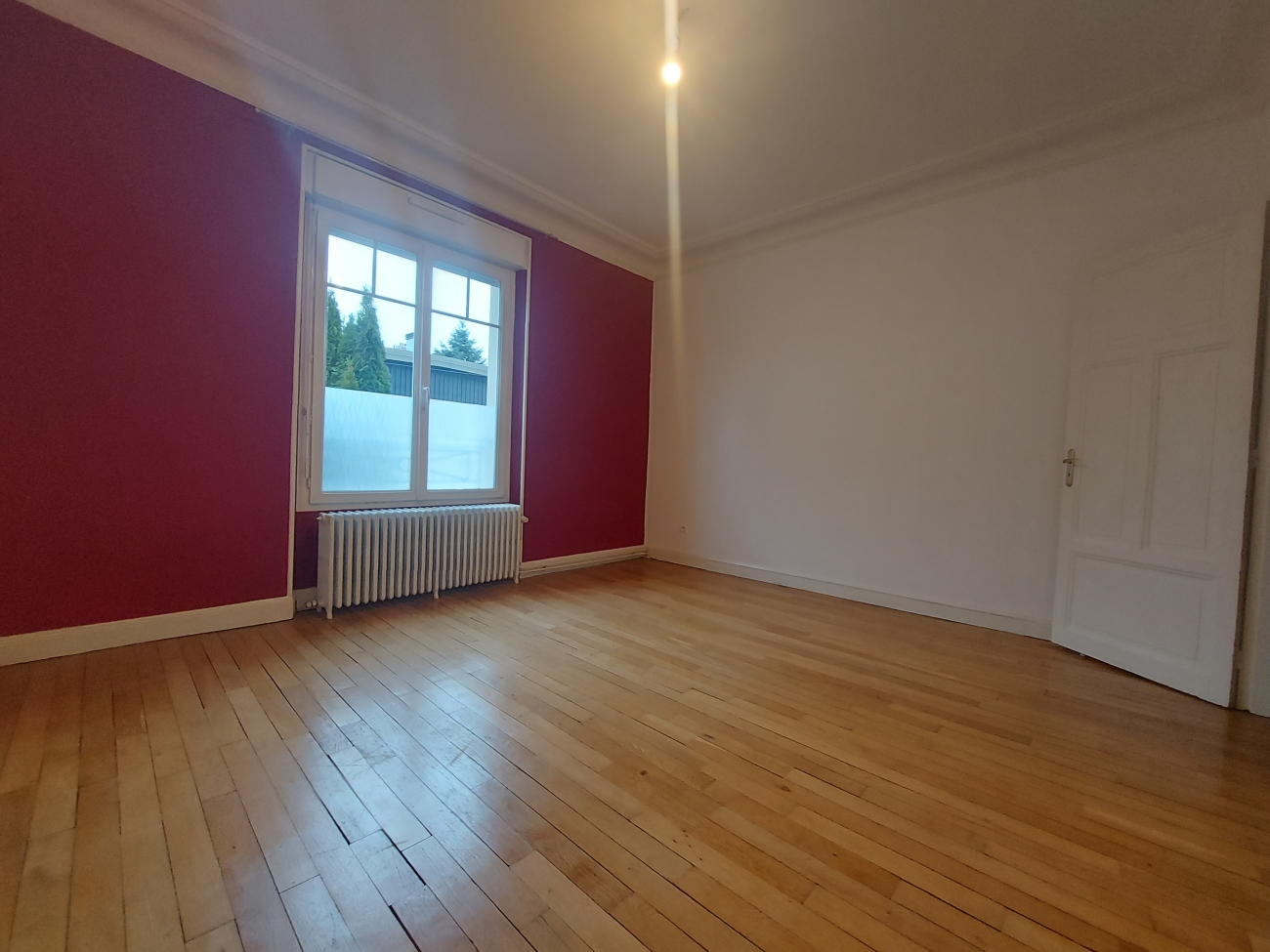 F4 AU 1ER ETAGE AVEC GARAGE