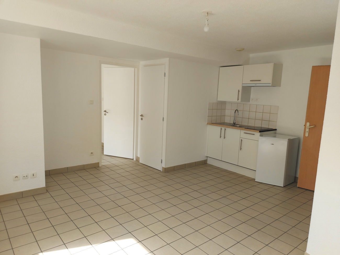 F2 PROCHE GARE, CHAUFFAGE COMPRIS