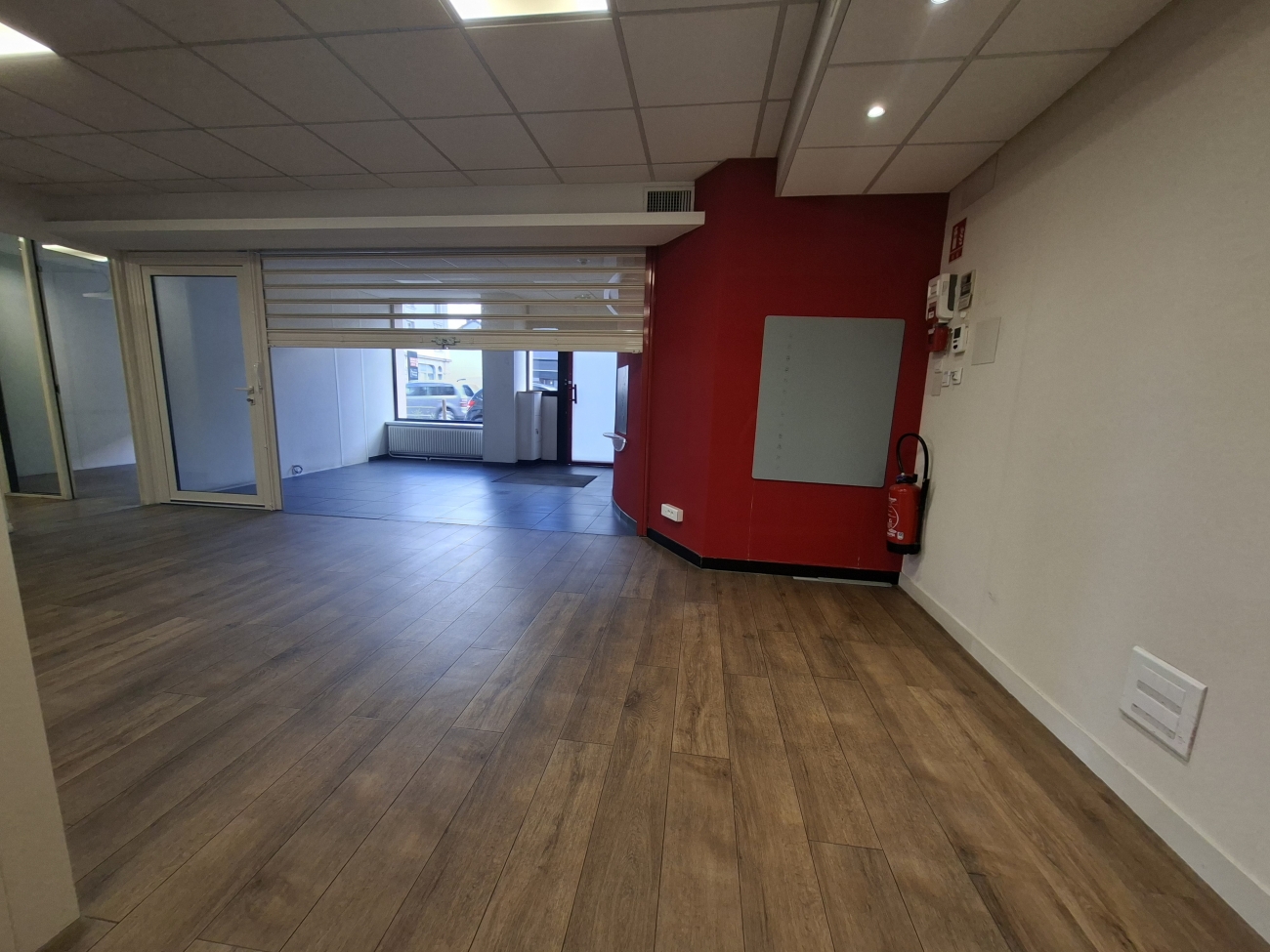 LOCAL COMMERCIAL/ PROFESSIONNEL A THAON LES VOSGES